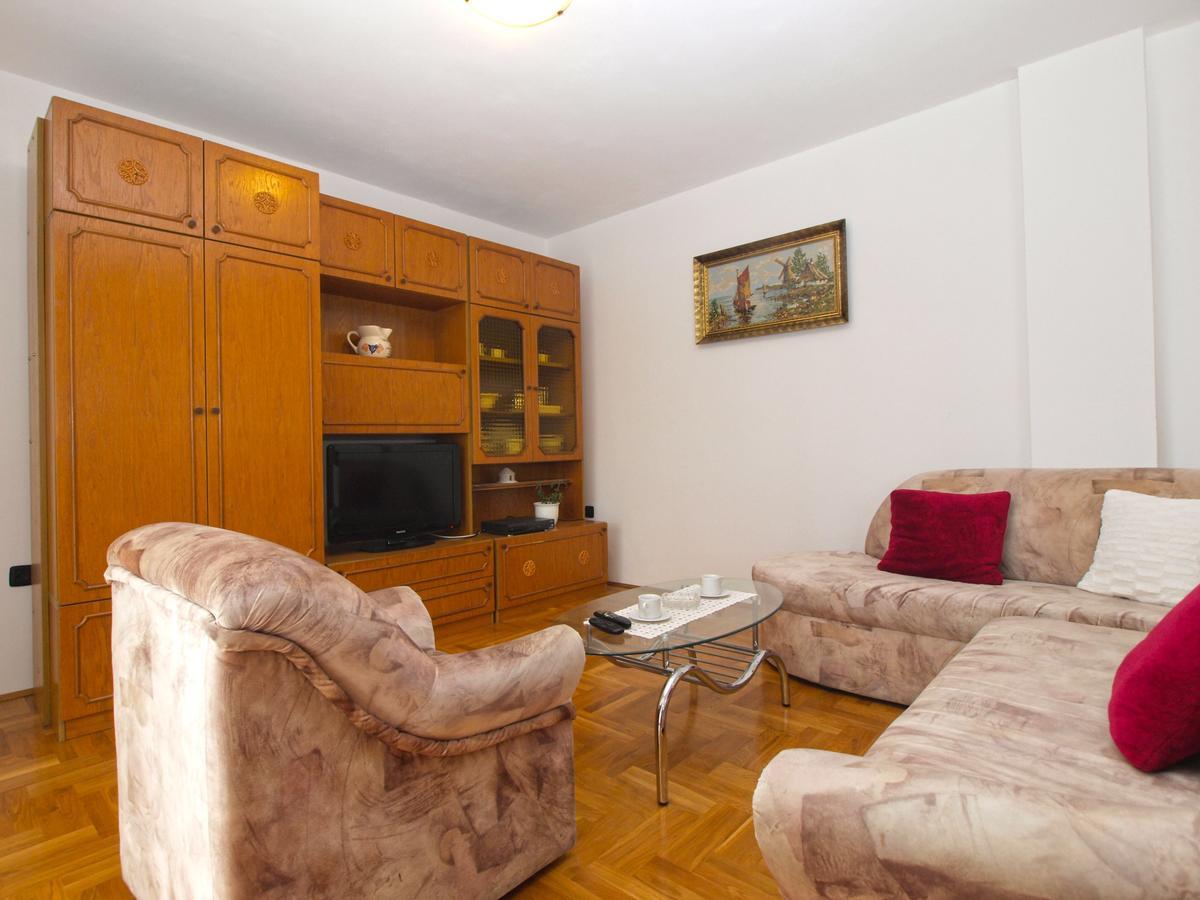 Apartment Dean 1595 Fažana Eksteriør bilde